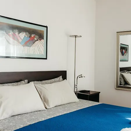 Panphilia: Apartamento *