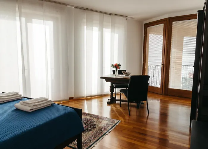 Daire Panphilia: Vasto